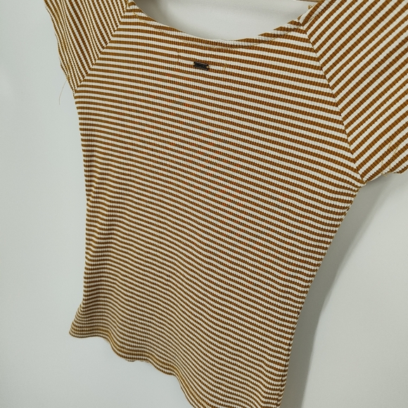 O'Neill | ribbed short sleeve - Picture 3 of 4